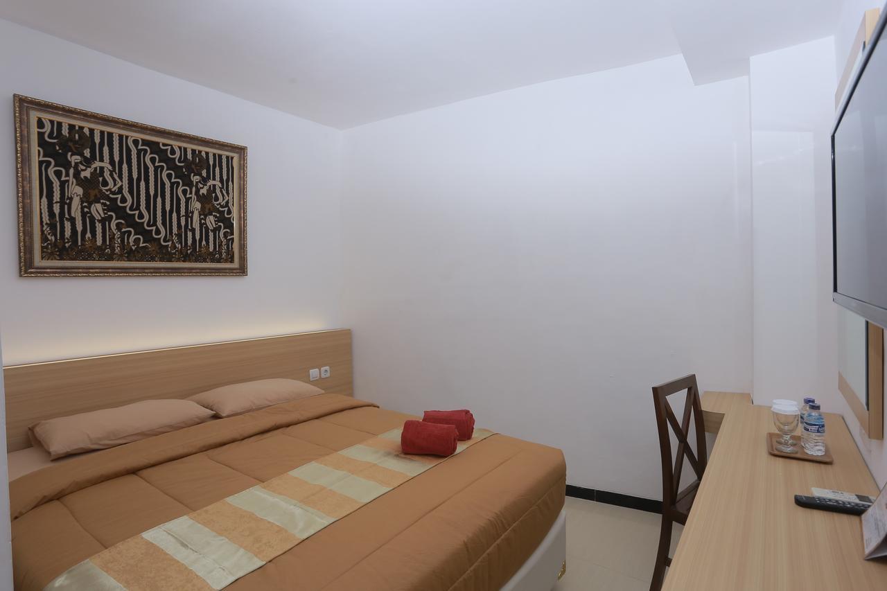 Hotel Kristina Malioboro Yogyakarta Exterior foto