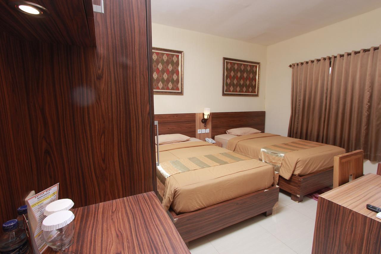 Hotel Kristina Malioboro Yogyakarta Exterior foto