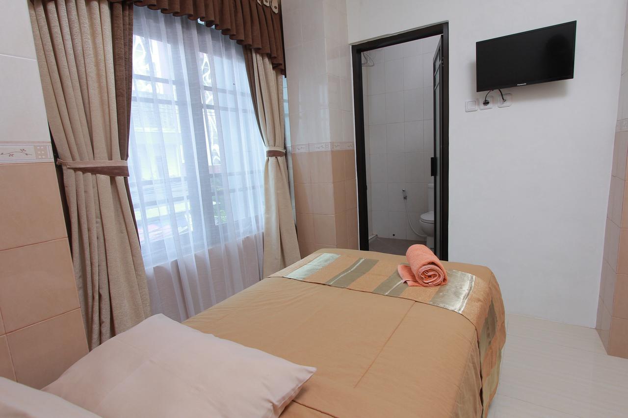 Hotel Kristina Malioboro Yogyakarta Exterior foto
