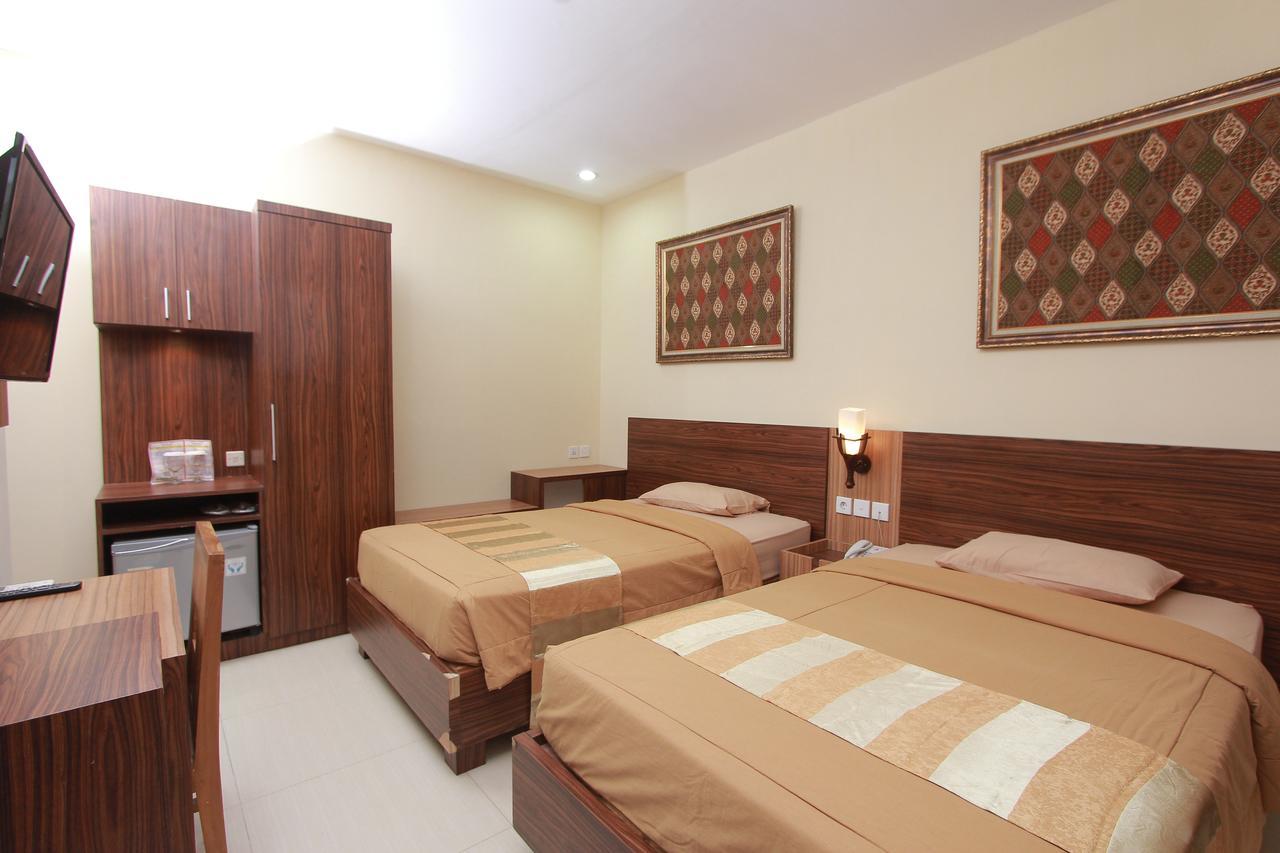Hotel Kristina Malioboro Yogyakarta Exterior foto