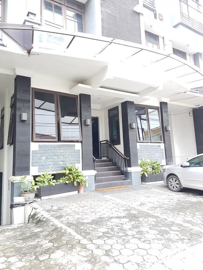Hotel Kristina Malioboro Yogyakarta Exterior foto